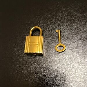 Elegant Gold Padlock and Key Set